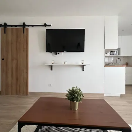Appartement-centre -climatise-terrasse-parking 아파트
