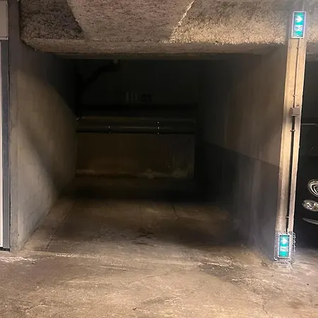 Appartement-centre -climatise-terrasse-parking 아파트 *